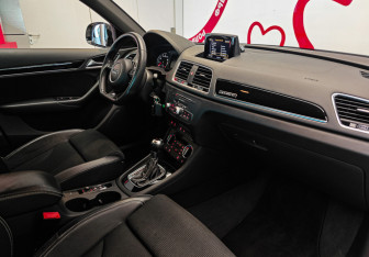 Подержанный автомобиль Audi Q3 2017 года (7 фото)