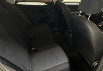 Подержанный автомобиль Volkswagen Tiguan 2019 года (8 фото)