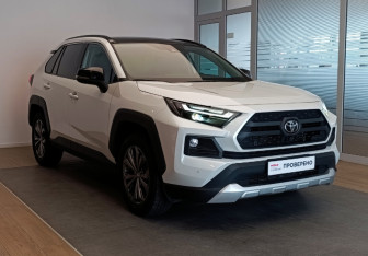 Подержанный автомобиль Toyota RAV4 2024 года (3 фото)