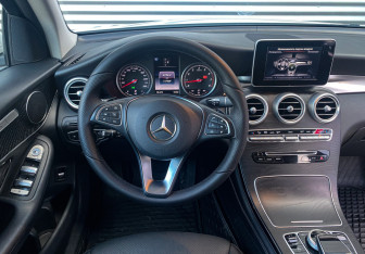 Подержанный автомобиль Mercedes-Benz GLC Coupe 2016 года (10 фото)