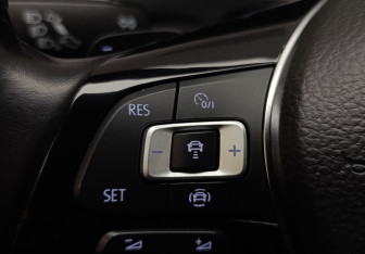 Подержанный автомобиль Volkswagen Tiguan 2020 года (23 фото)