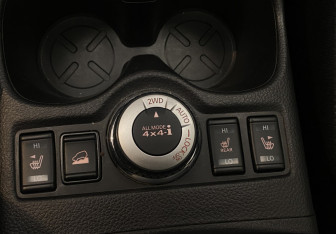 Подержанный автомобиль Nissan X-Trail 2022 года (16 фото)