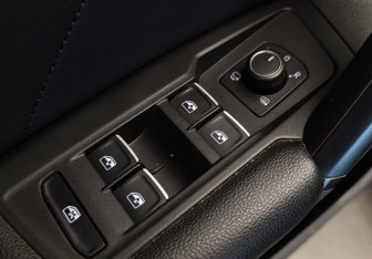 Подержанный автомобиль Volkswagen Tiguan 2018 года (11 фото)