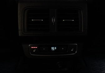 Подержанный автомобиль Audi Q5 2021 года (9 фото)