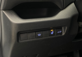Подержанный автомобиль Toyota RAV4 2022 года (27 фото)