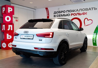 Подержанный автомобиль Audi Q3 2017 года (4 фото)