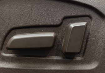 Подержанный автомобиль FAW Bestune T77 2024 года (13 фото)