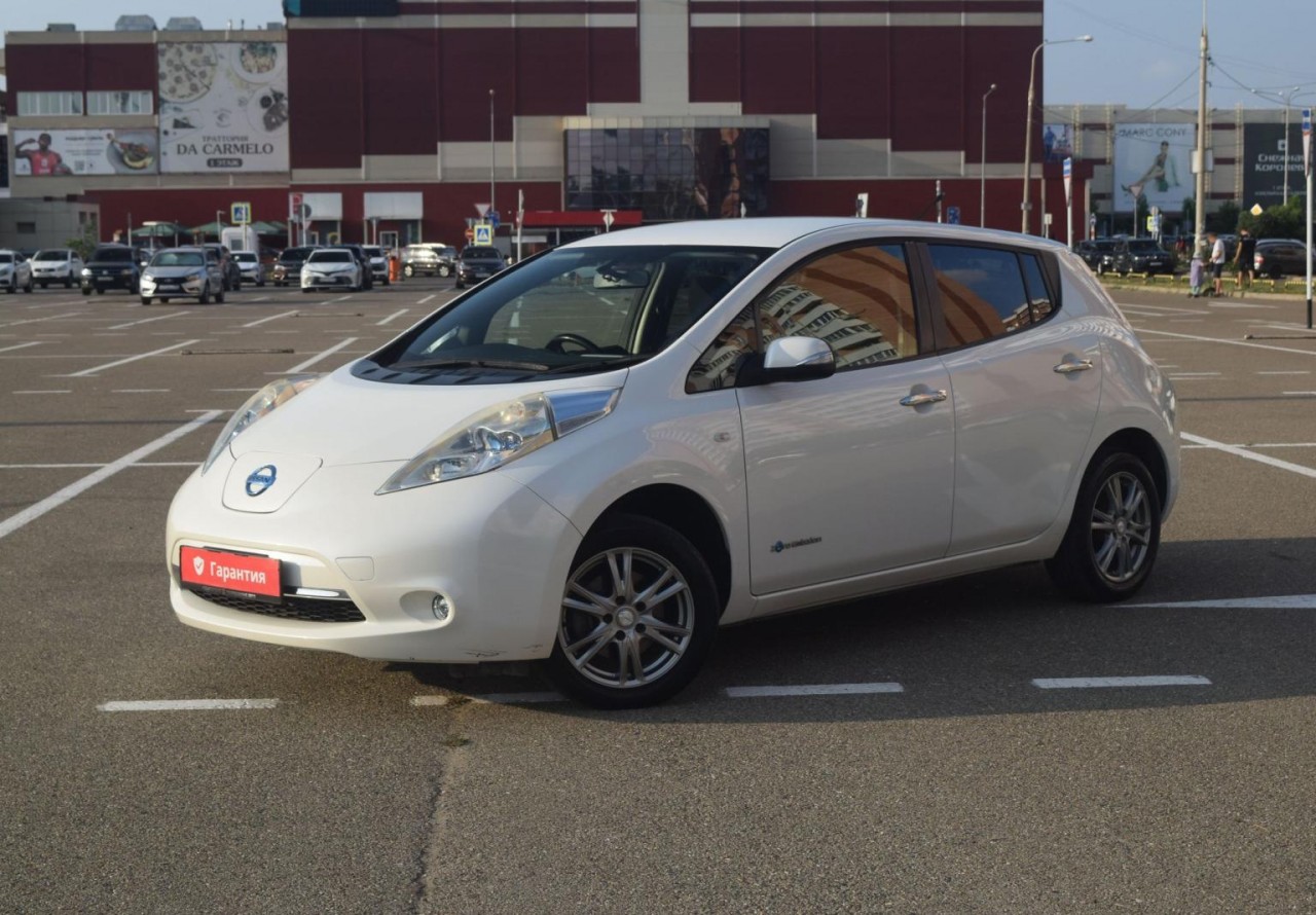 Nissan Leaf 2013 с пробегом 155000 км в Краснодаре, цена 695 000 ₽ | Колёса  авто