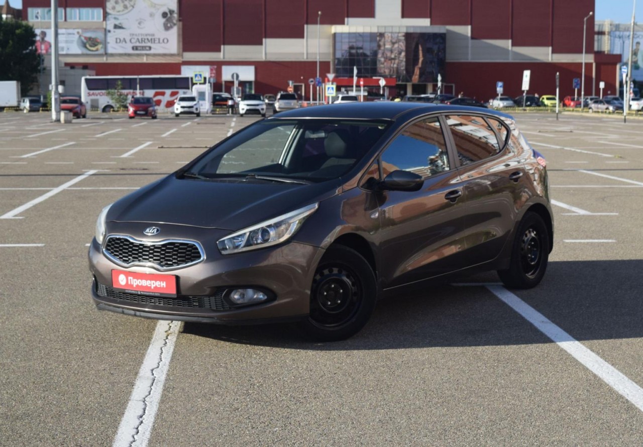 Kia Ceed 2014 с пробегом 119856 км в Краснодаре, цена 1 155 000 ₽ | Колёса  авто